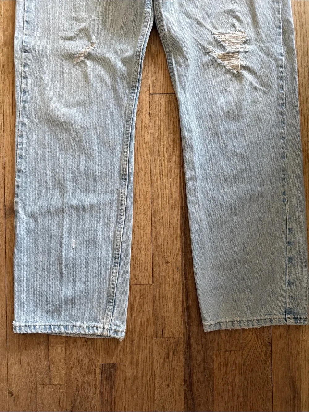 VTG Levi’s Light Wash Distress High Waisted Men's Jeans Casual Straight Fit 36x3
